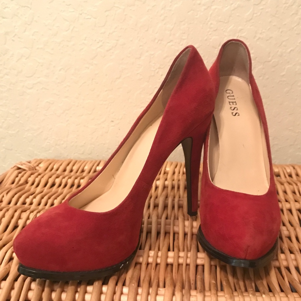 👠 GUESS Red Pumps - Picture 2 of 8